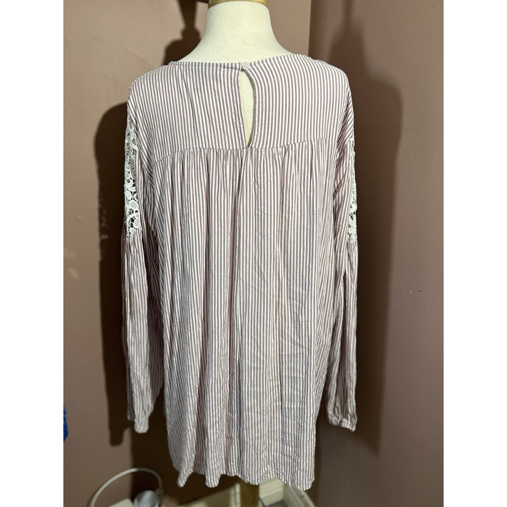Lane Bryant Long Sleeve Pull Over Top Womens Plus 22/24 Lace Insert Pink White - Picture 3 of 9
